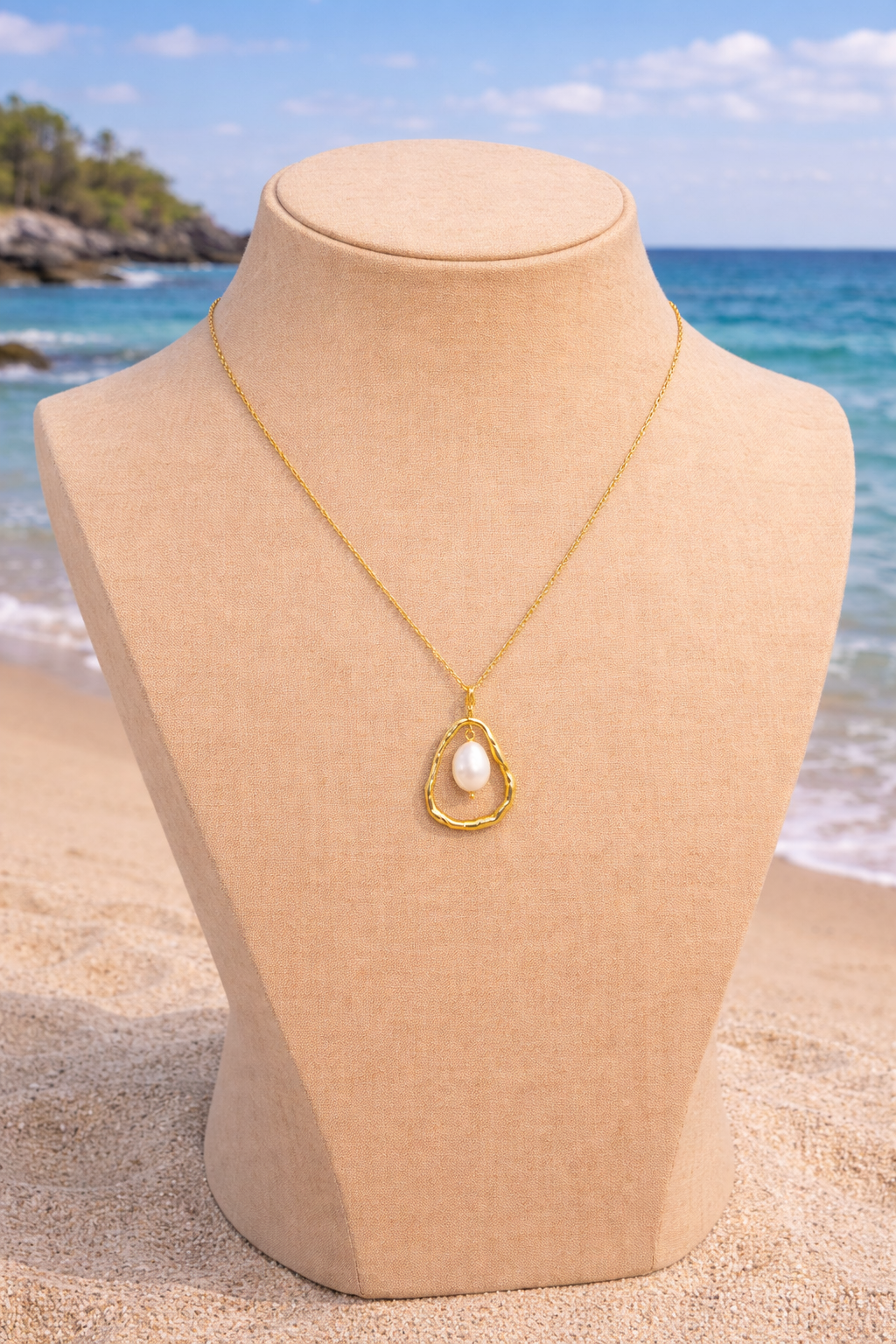 Nerina Perla Necklace