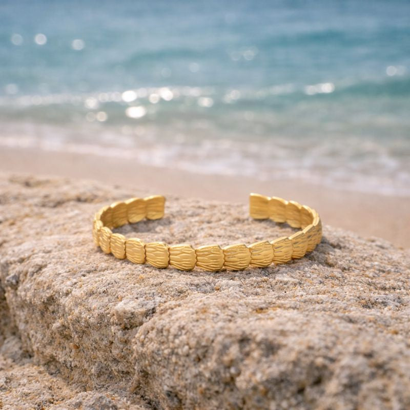 Concha Bangle
